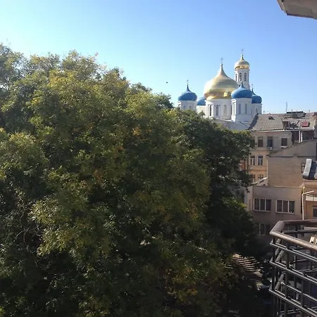 London Hotel 4*