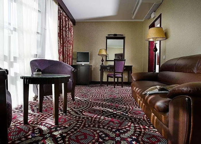 Hotel London 4*
