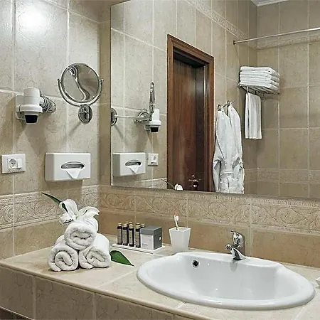 London 4* Odesa