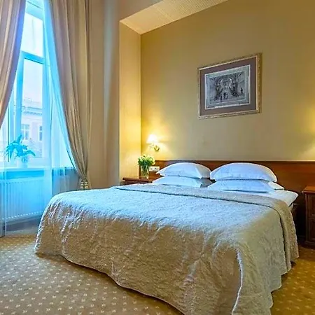 London 4* Odesa