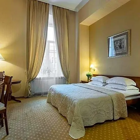 London 4*