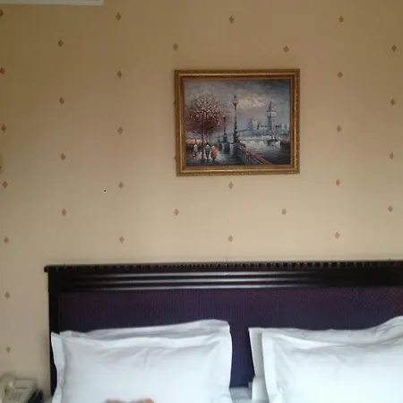 London 4*