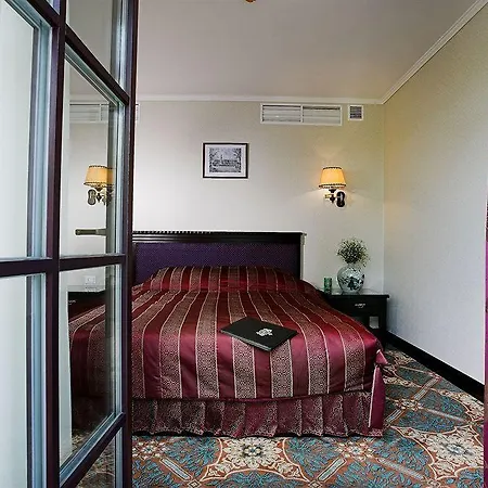 London 4*