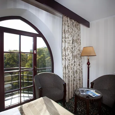 Hotel London