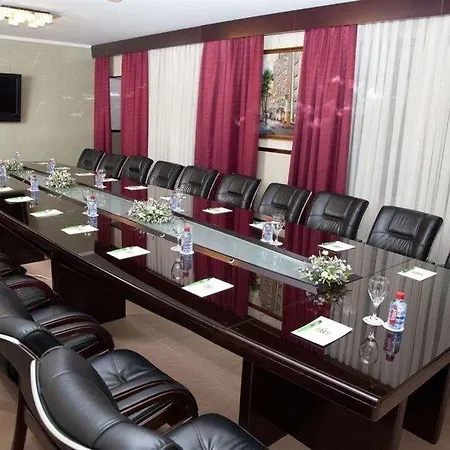 Hotel London 4*