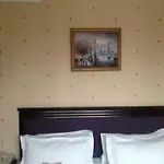 London 4*