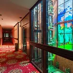 London Hotel