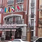 London Hotel