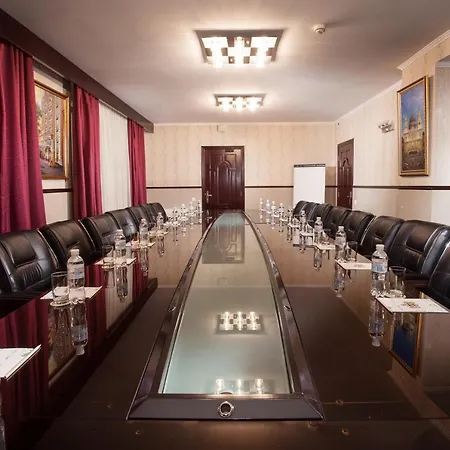 London Hotel 4*